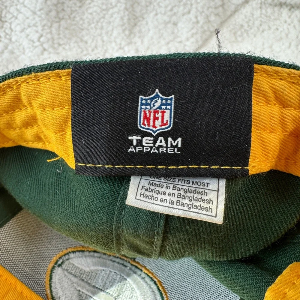 NFL team apparel